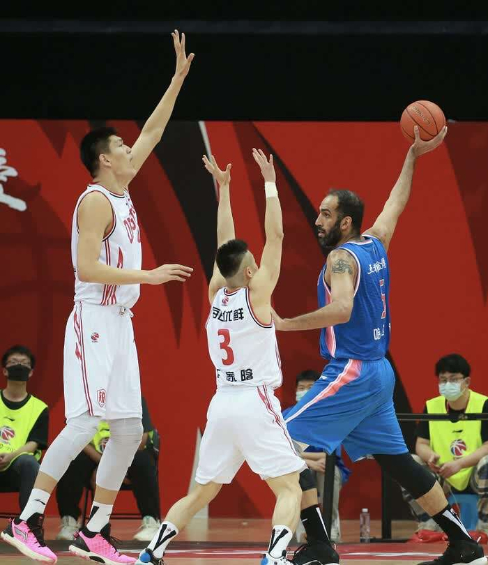 火狐平台-浙江稠州金租篮球队队员名单